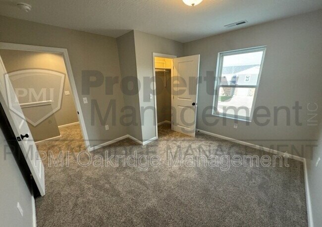 Building Photo - 223 Bruns Dr