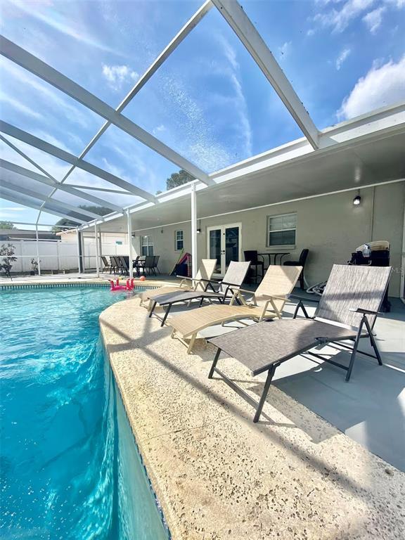 Building Photo - 8024 Candlewoode Dr