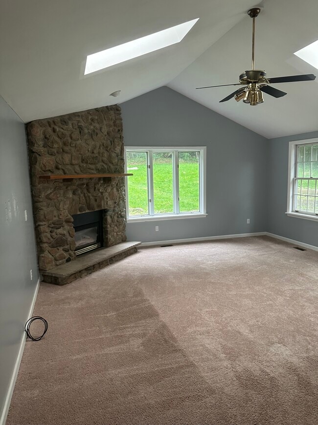 Building Photo - 1011 Hudson St