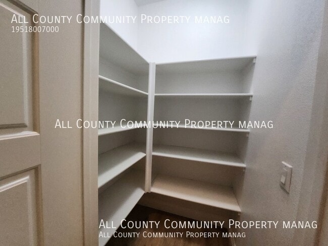Building Photo - 25255 High Plains Ct