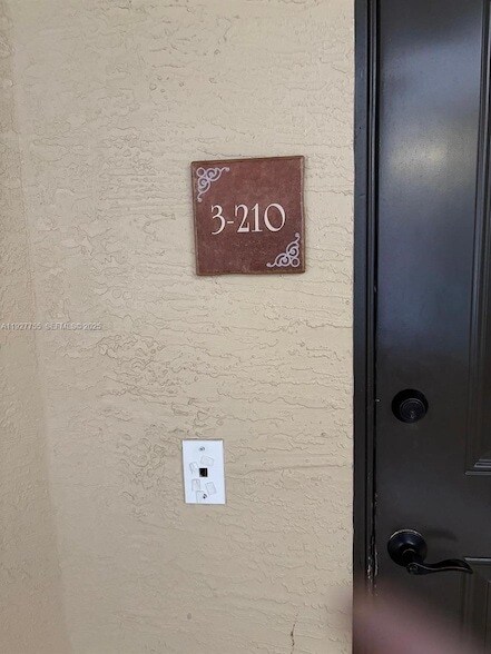 Building Photo - 2900 NW 125th Ave