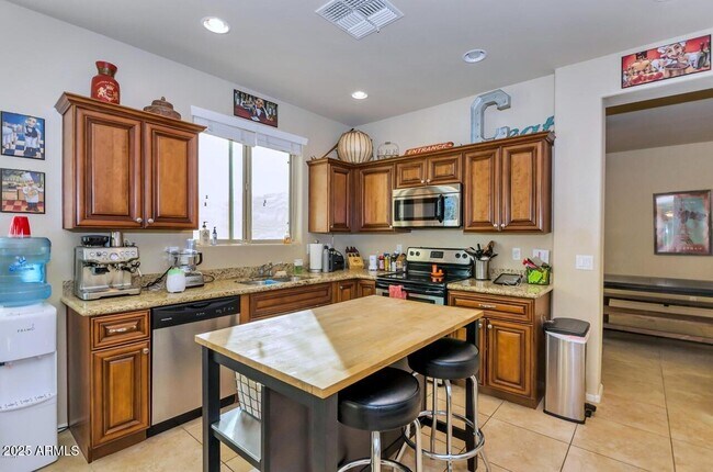Building Photo - 1428 E Branham Ln
