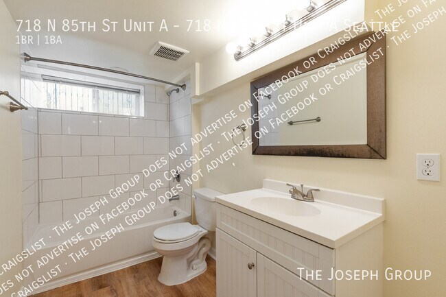 Building Photo - 718 N 85th St