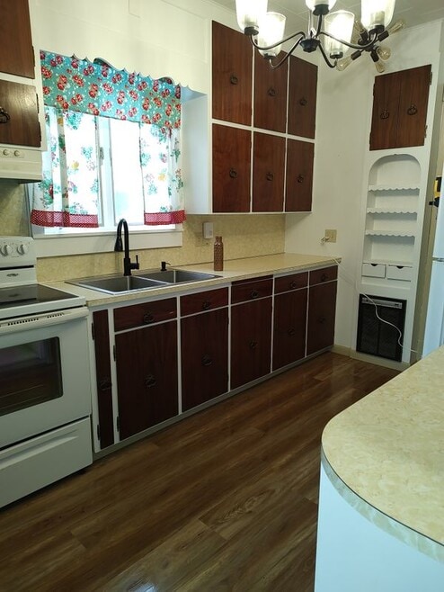 Building Photo - 416 Colton Ave