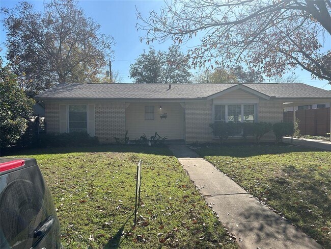 Building Photo - 5301 Ravensdale Ln