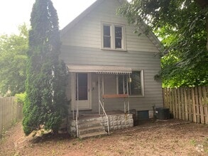 Building Photo - 4 Bedroom, 2 Bath House in Bay View