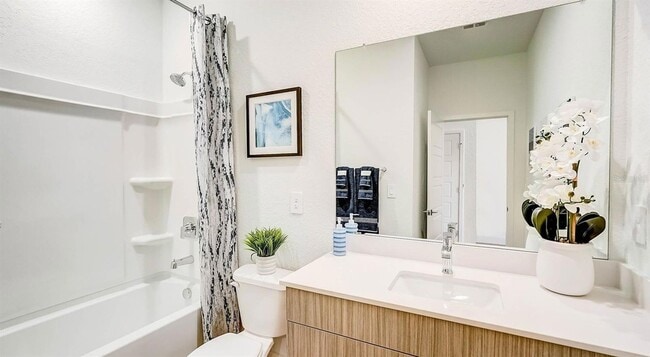 Building Photo - 8044 Gulfstream Ct