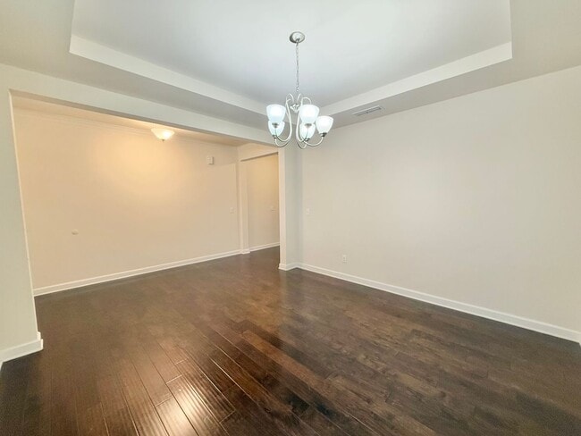 Building Photo - Beautiful 4BD, 3BA House with Bonus Family Room, Large Fenced Backyard, and Finished 2-Car Garage...