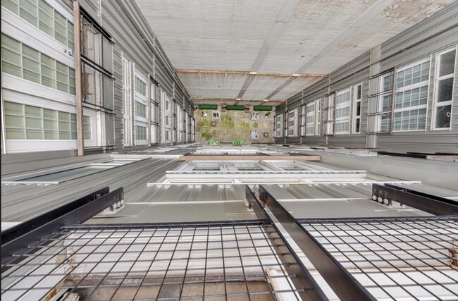 Building Photo - Downtown St. Louis Condo for Rent - Meridian Building