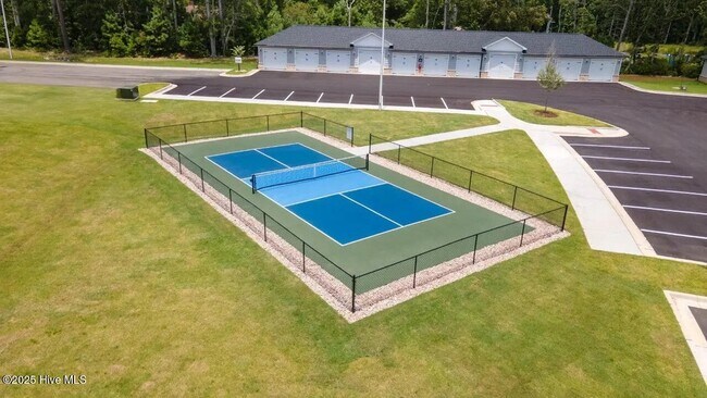 Building Photo - 4568 Tides Wy