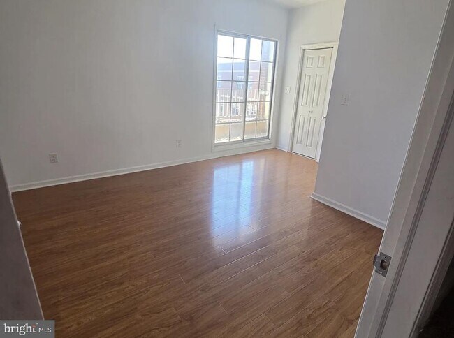 Building Photo - 455 N 12th St