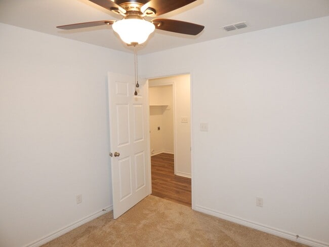 Building Photo - New Construction-Beautiful 3 Bedroom, 2 Ba...