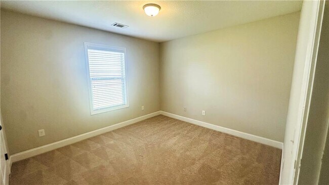 Building Photo - 668 River Mist Cir