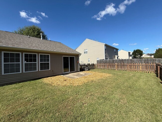 Building Photo - 4433 Paula Dr