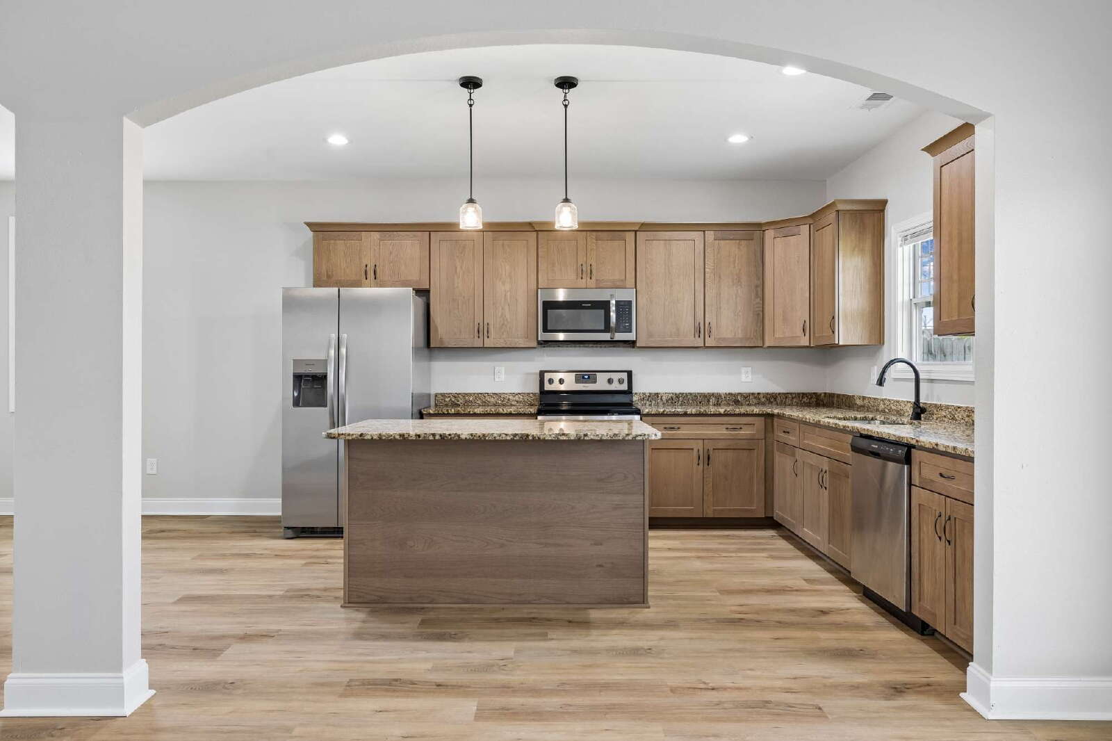 Building Photo - 1240 Winterset Dr