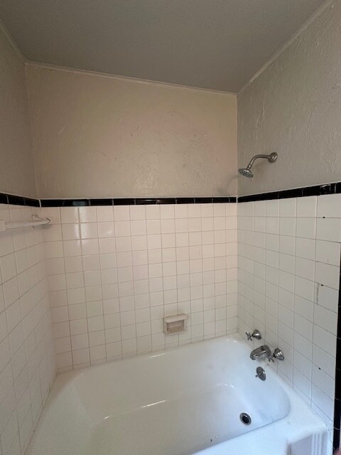 Building Photo - 4228 NW 15th St