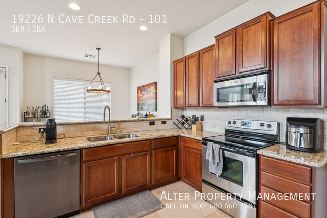 Building Photo - 19226 N Cave Creek Rd