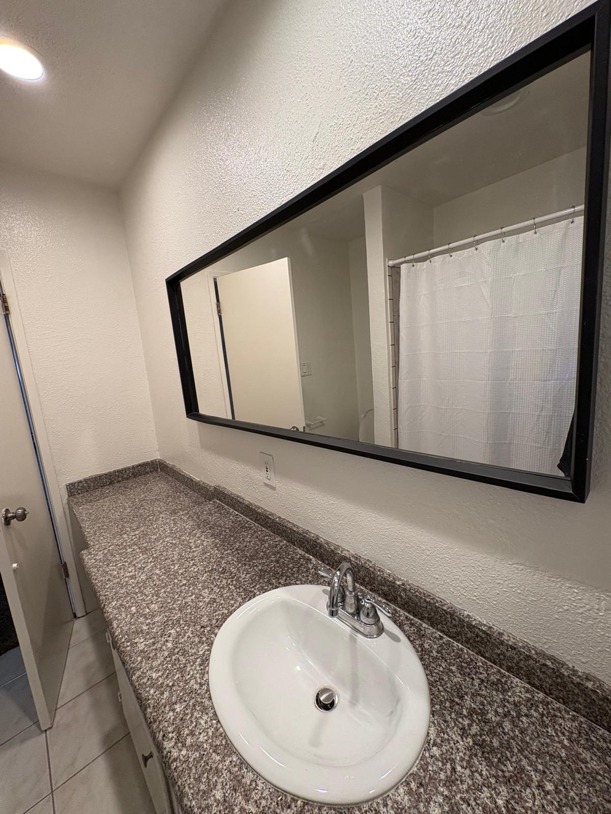 Building Photo - 3768 Redondo Beach Blvd