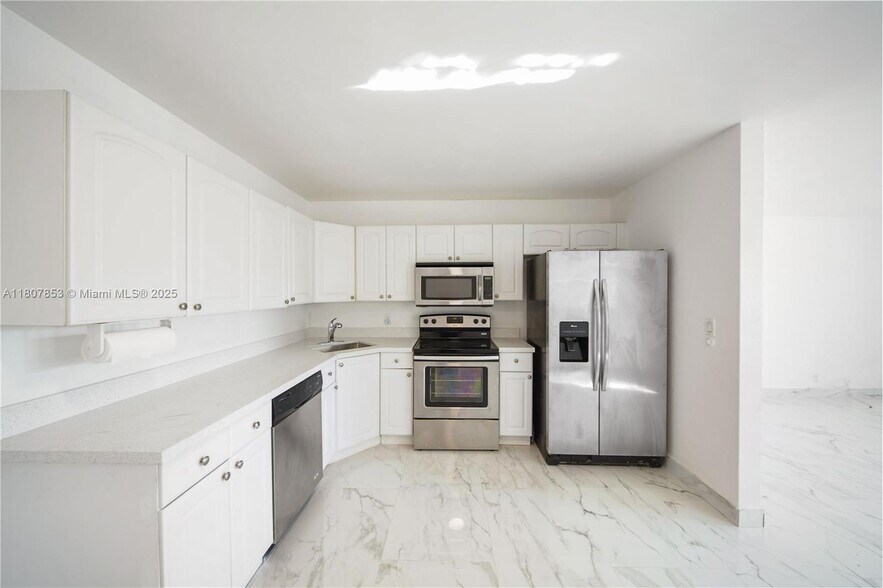Building Photo - 2709 NW 54th St
