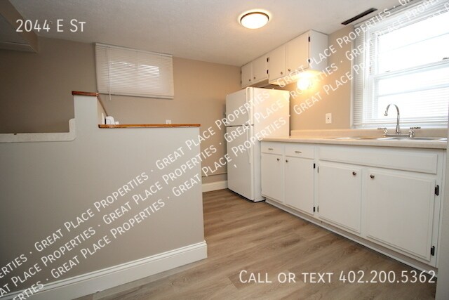 Building Photo - 2044 E St-