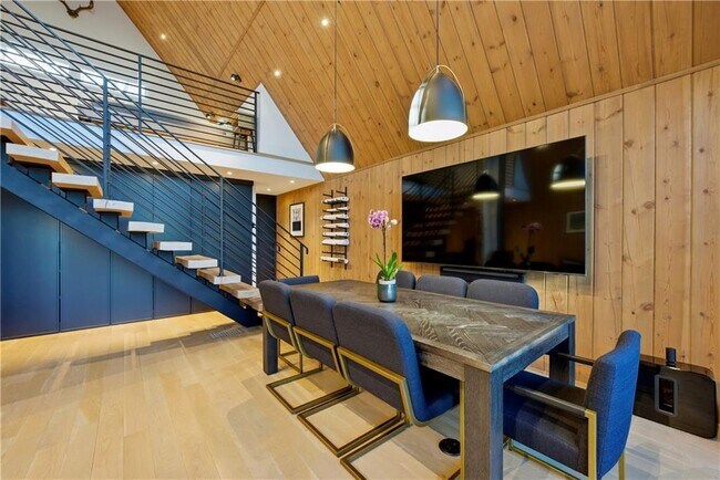 Building Photo - 1033 Reeder Cir NE