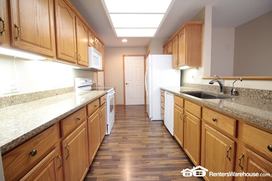 Building Photo - 7144 Cody Dr