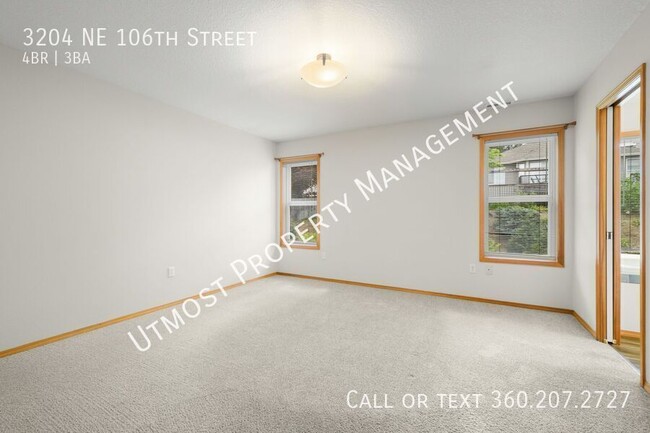 Building Photo - 3204 NE 106th St
