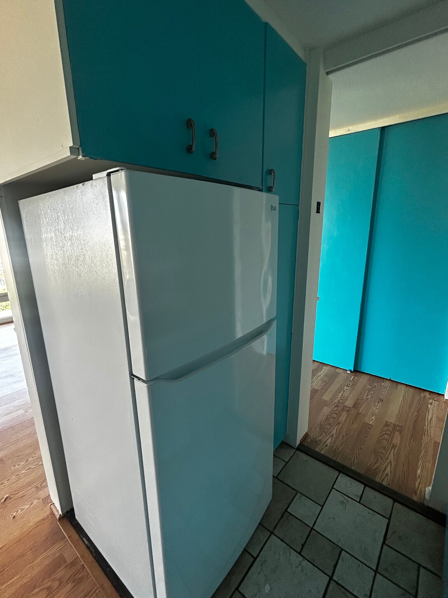 New refrigerator - 1515 Nuuanu Ave