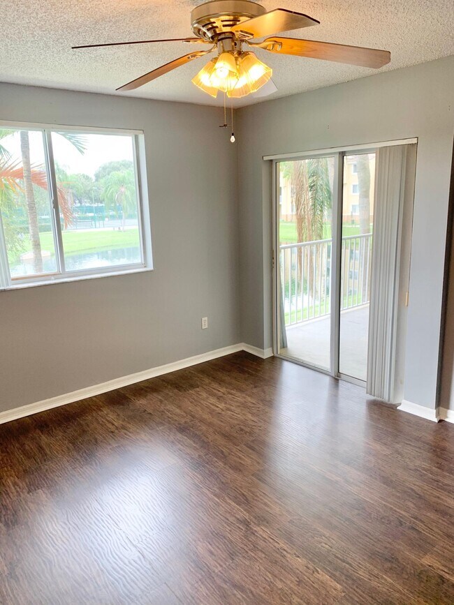 Building Photo - 2600 S University Dr