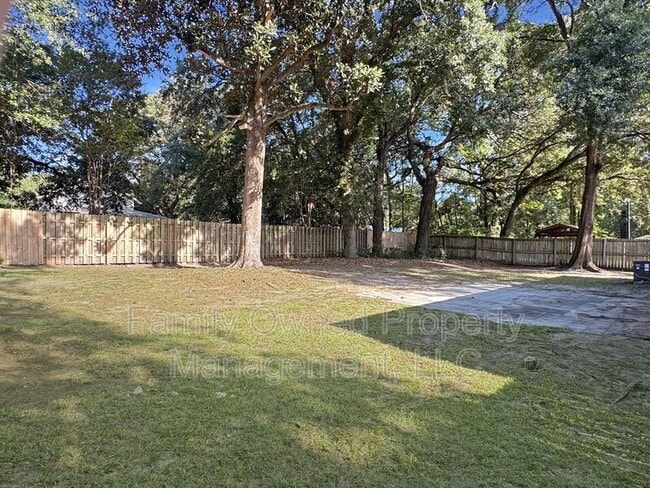 Building Photo - 2640 Orchid Ave