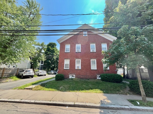 Building Photo - 43 Raymond St