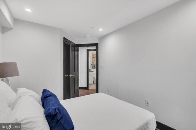 Building Photo - 39 V St NW