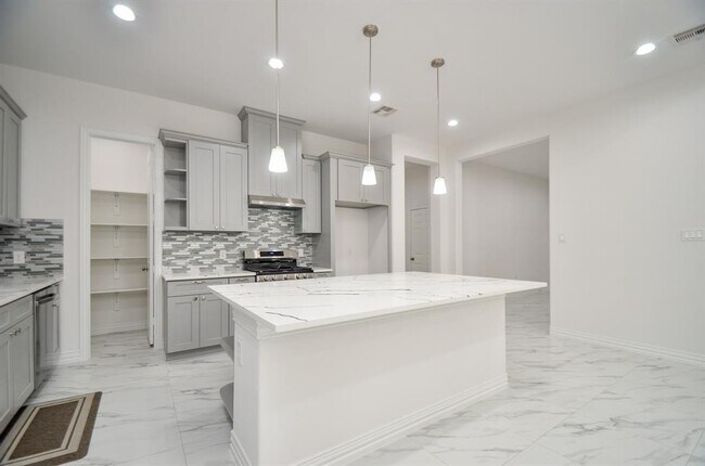 Building Photo - 6514 Fraser Pt Ct