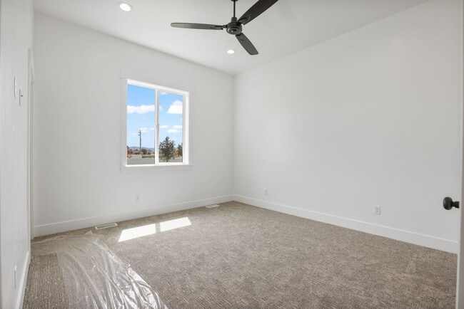 Building Photo - Brand New Idaho Falls Twin Home | Move-In ...