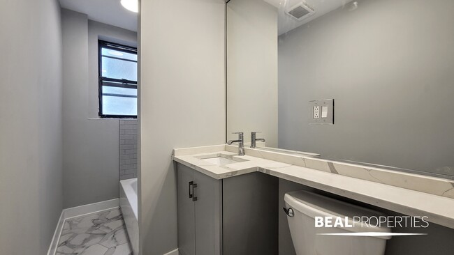 Building Photo - 505 W Belmont Ave