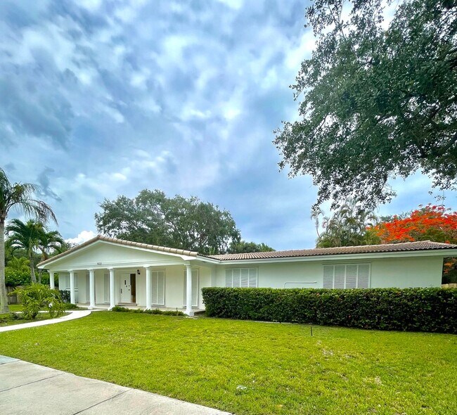 Building Photo - Charming Palmetto Bay Home
