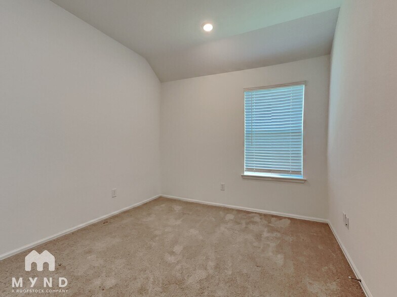 Building Photo - 5418 Tuck Trail