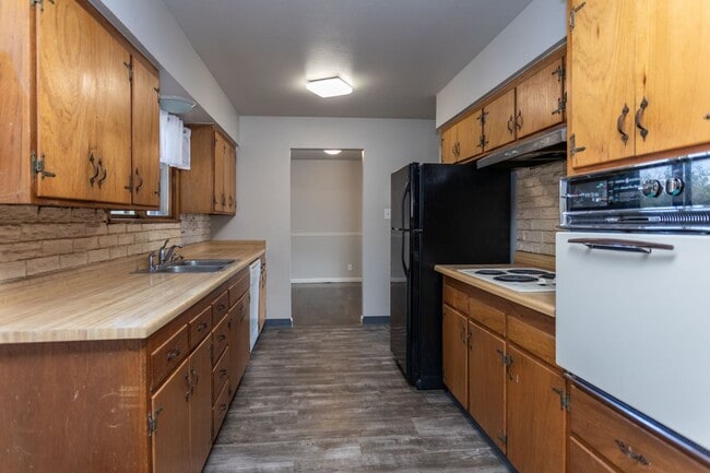 Building Photo - Nice Ranch Style Home in D12!