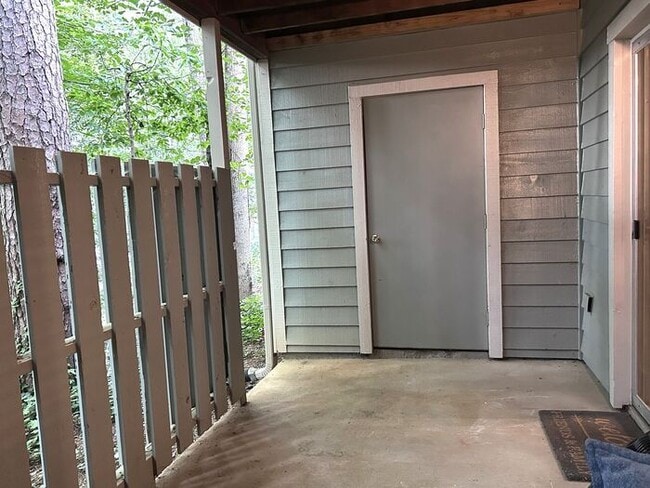 Building Photo - North Druid Hills Hidden Gem! 2 Bed - 2 Bath Near Emory, Available Late July!