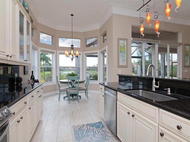 Building Photo - 5011 Sandy Brook Cir