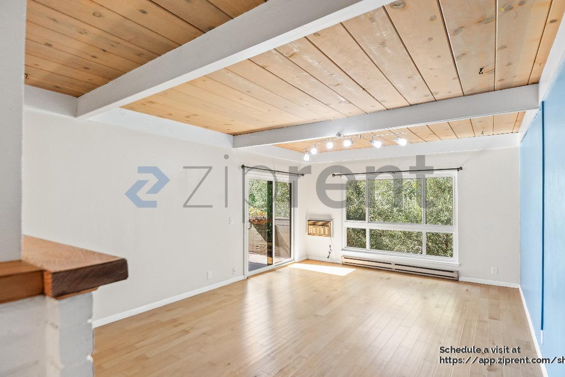 Building Photo - 39090 Presidio Way