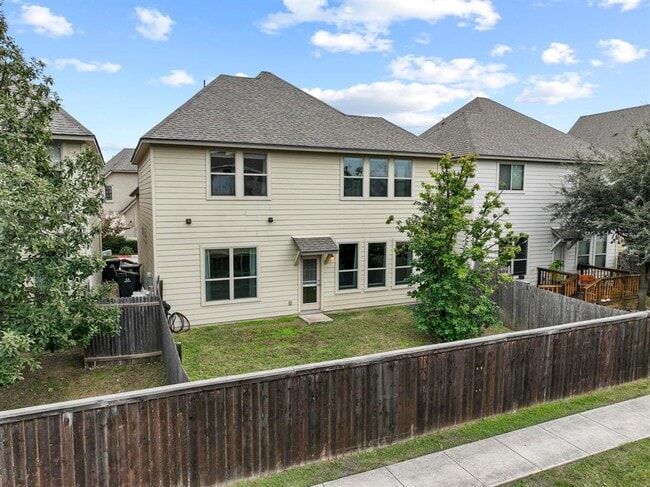 Building Photo - 13001 Hymeadow Dr