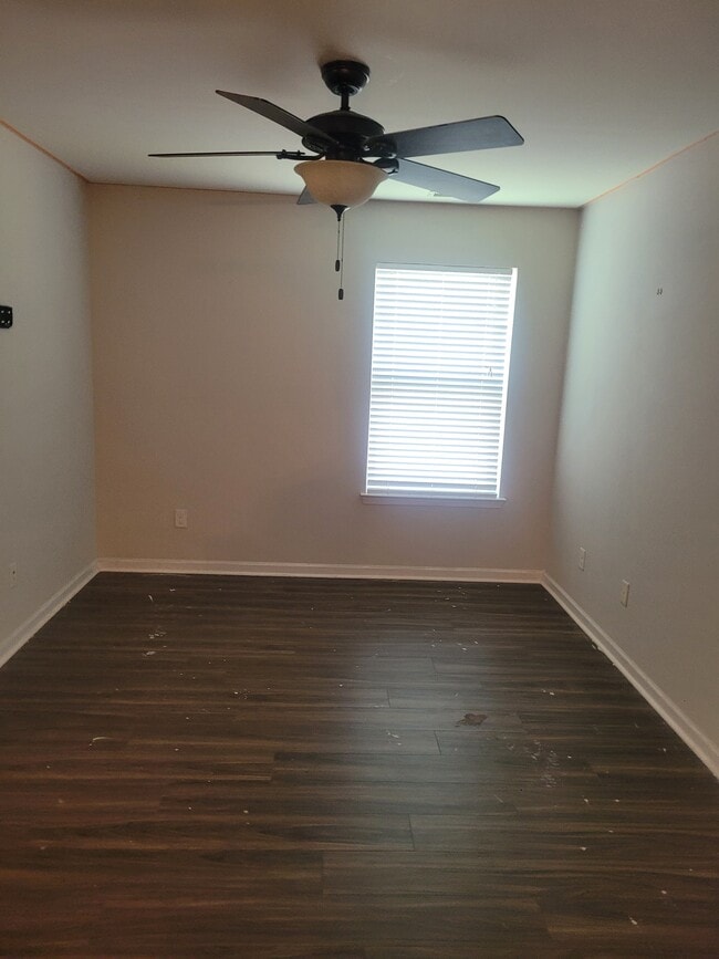 Building Photo - 829 Old Forester Ln