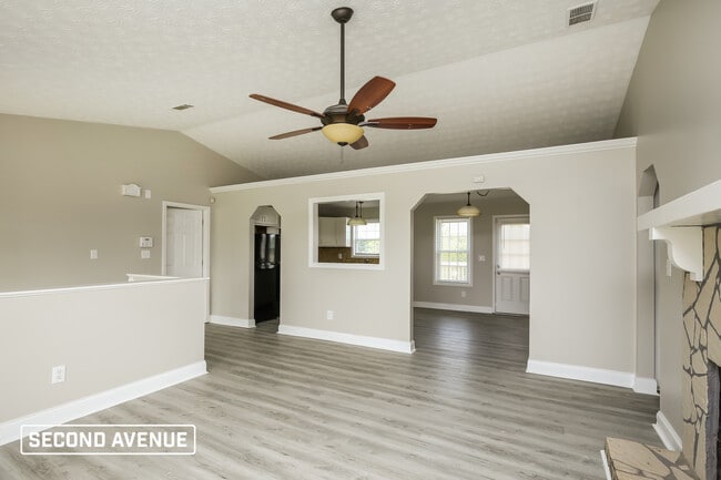 Building Photo - 1010 Brynn Dr