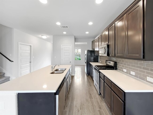 Building Photo - 113 Spanish Foal Trail