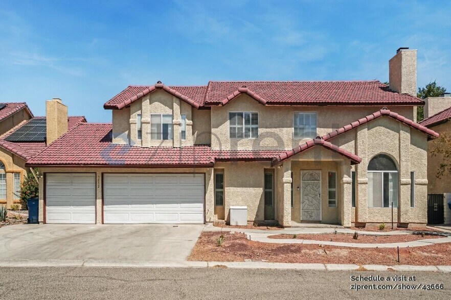 Primary Photo - 3052 Carlotta Cir