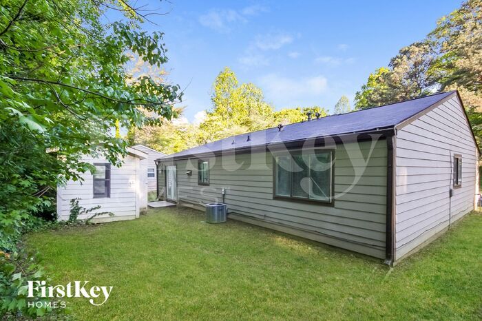 Building Photo - 5225 Martins Crossing Rd