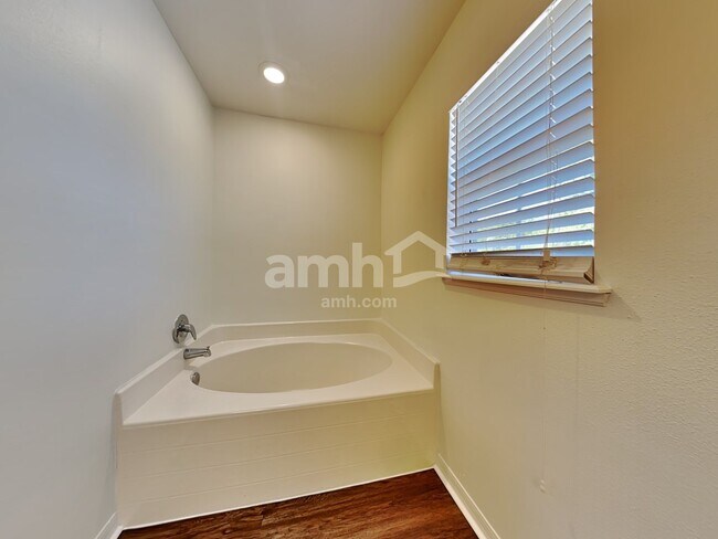 Building Photo - 8846 Shindler Crossing Drive