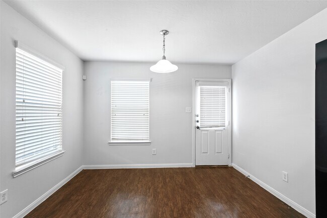 Building Photo - 2430 High Island Way