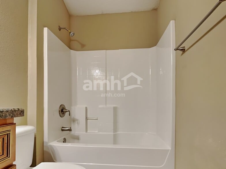 Building Photo - 2132 Cherokee Cove Trl